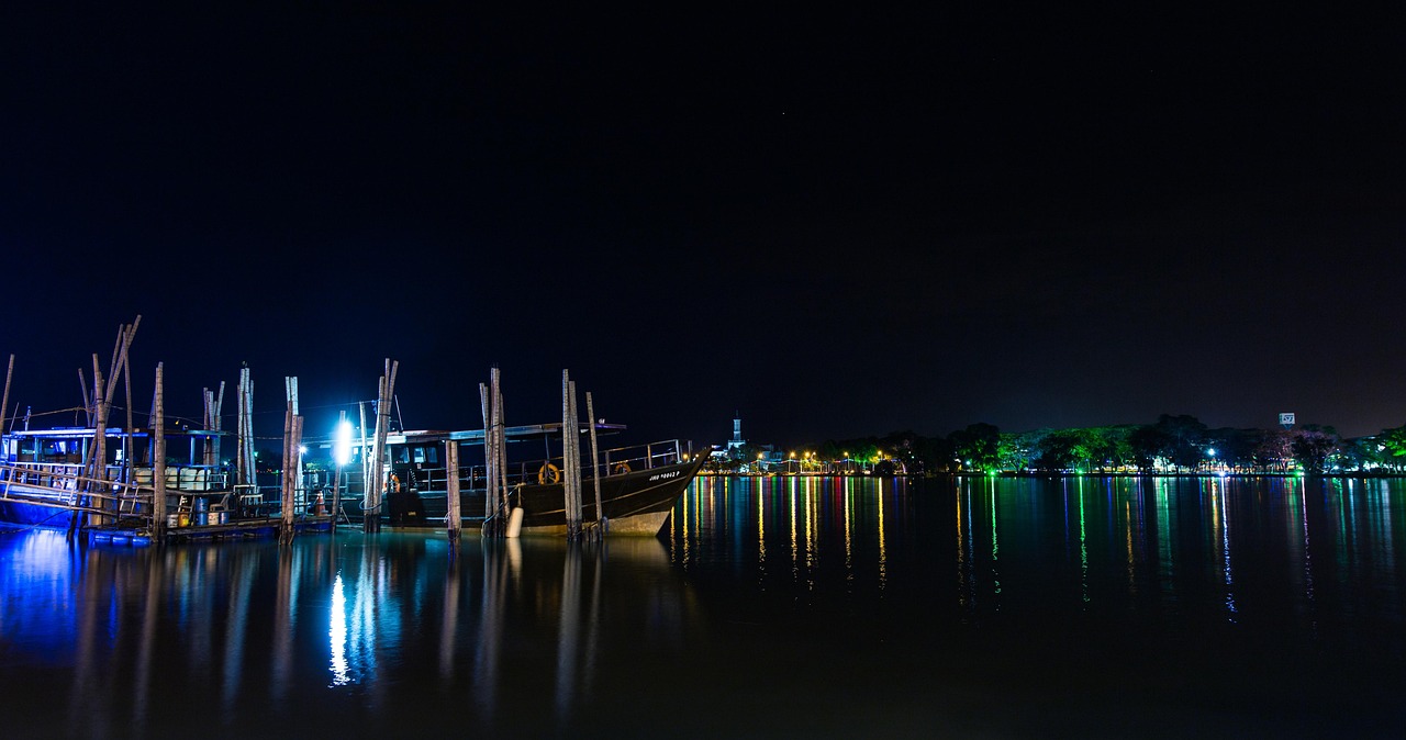 天峨夜景最新版，璀璨闪耀的城市画卷，天峨夜景璀璨画卷，城市之光最新版