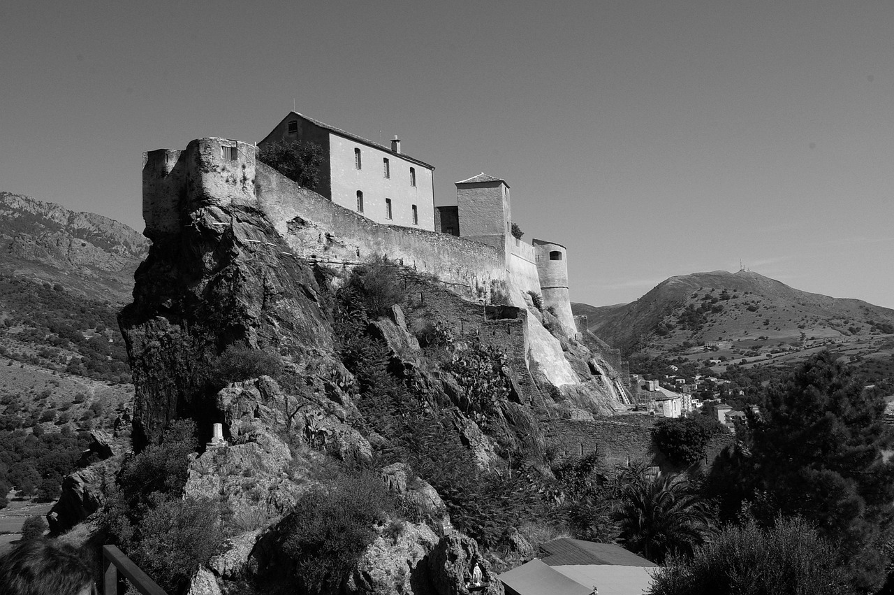 黄山文旅产业高质量发展，快速崛起的文旅新地标，黄山，文旅产业腾飞，打造新时代文旅新地标