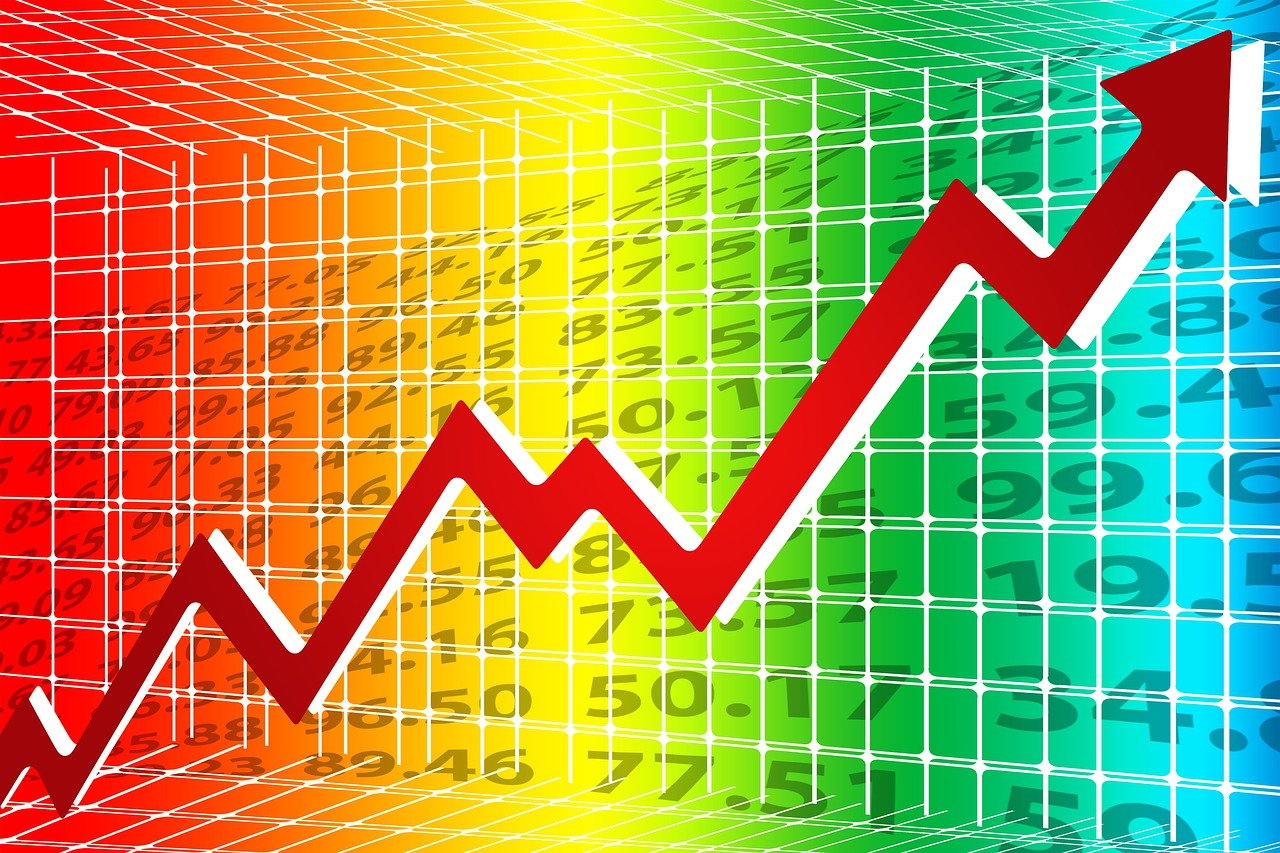 2024年中国GDP突破134万亿，增长5.0%！深度解析经济新格局，2024年中国经济新格局，GDP突破134万亿，增长5.0%深度解读